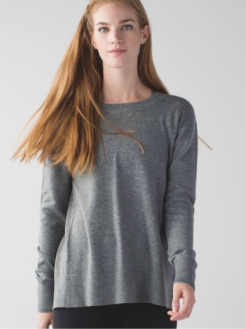 Lululemon Sunset Savasana Women’s
Pullover Gray Merino
Wool Open Back Sweater 6?